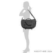 MESSENGER BAG